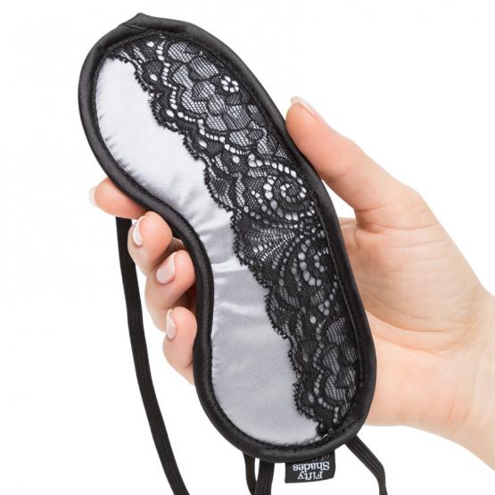 Play Nice Satin Blindfold 