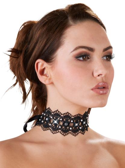 Stickereihalsband mit Strass 